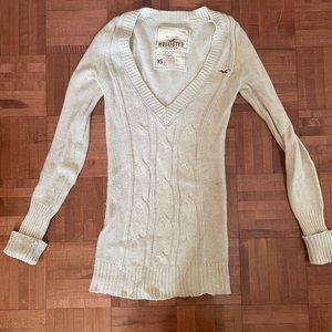 HOLLISTER SWEATER XS $15